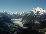 Flug am fr&uuml;hen Morgen: K&ouml;nigssee, Watzmann und im Hintergrund die Sch&ouml;nfeldspitze.